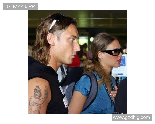 足球明星刺青艺术女头像展示独特魅力与个性风格的完美结合